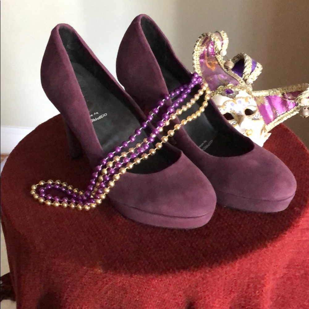 Rockport suede platform heels